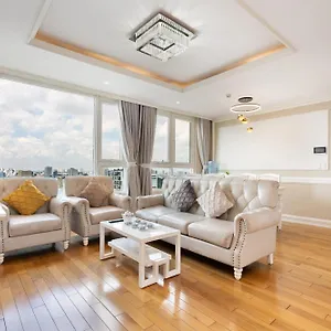 Apartment 2br 3br Luxury Sky Pool, Ho Chi Minh City